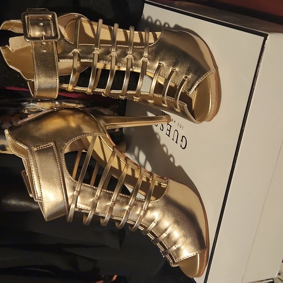 COPY - Guess heels - Picture 2 of 4